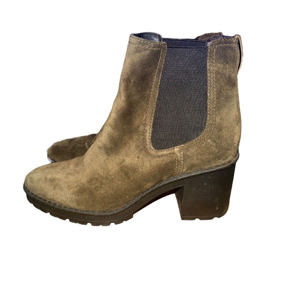 Vince Henderson Chelsea Heel Boot Women's Size 9.5 M Brown Suede Water Repellant